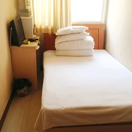 18 Pan Hotel