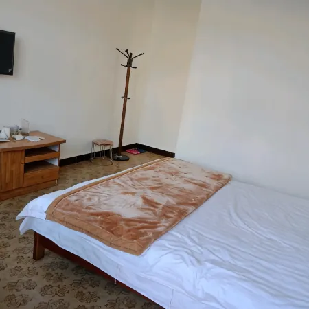 Luquan Chunyuan Farm Hotels in Luquan Yi and Miao Autonomous County