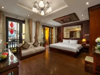 Hanoi Nostalgia Hotel & Spa Hotels near Pho Co