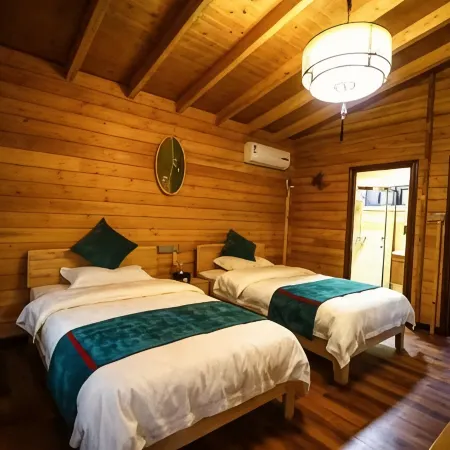 Wuning Yueshanju Hotel