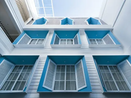 Yan's House Hotel