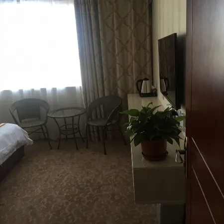 Yanqi Jinhai Business Hotel