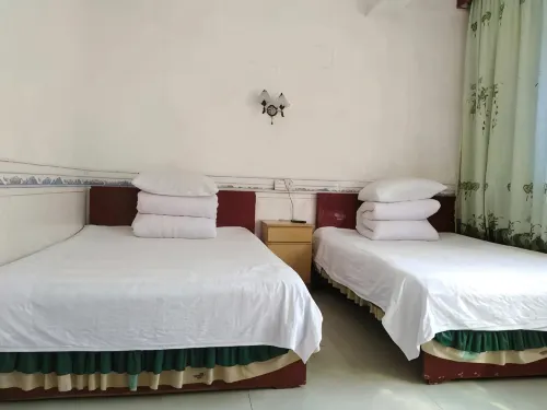 Longyan Jinfeng Inn