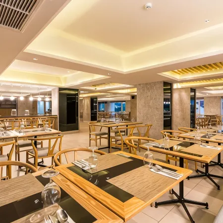 Rattanachol Hotel