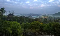 Mianzhou Hotel - Bjergudsigt