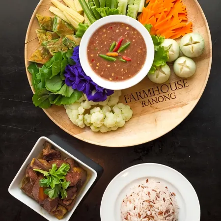 The Farm House Hotel Ranong