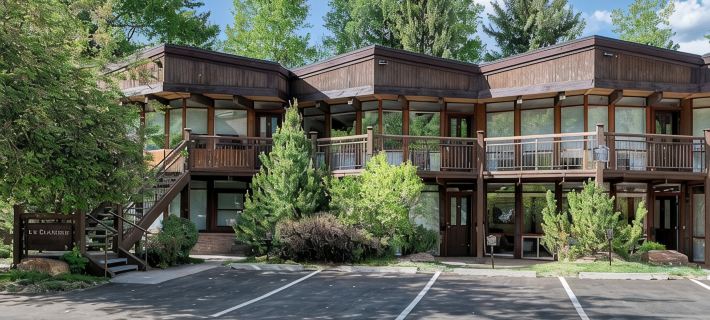 Steps to Gondola • Mountain Views • Private Parking • Aspen Core 2BR •  Sleeps 6 Ξενοδοχεία στην πόλη Aspen