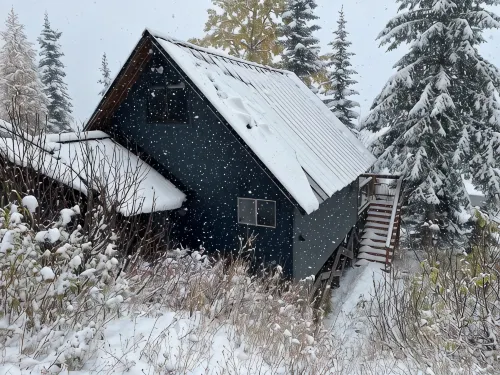 Alpine Haus Cabin • Hot Tub • Views • Close to Schweitzer Village!