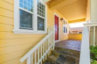 Marbella Lane Triplex San Jose 11‑ to Levi’s - Homestays