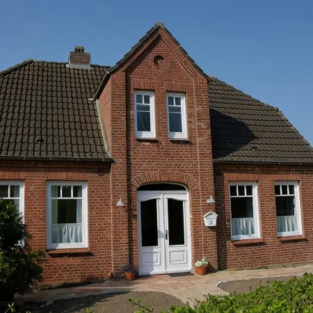 Exclusive Friesenhaus with sea views, sauna, wireless, disabled