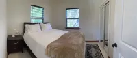 The Nook, Private Beach House by Vynmir - WiFi