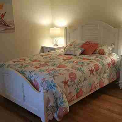 CHATHAM  WATER  FRONT/VIEW HOUSE FIRST TIME RENTAL Rooms