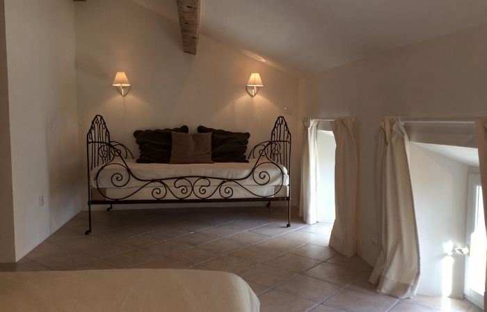 Cottage in Maison Vigneronne le Somail on Canal du Midi 25km from the Mediterranean
