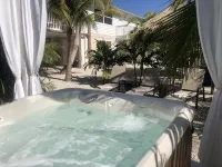 Caribbean Tiki Hut relaxation. Enjoy the Islands & Boca Grande without the costs - 3-Star