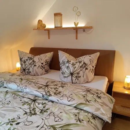 Traumhafte Wohnung Über Zwei Ebenen mit Infrarotkabine, Balkon und Terrasse