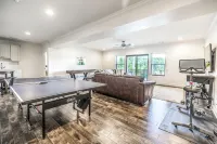Lake Keowee waterfront Escape! - Gym