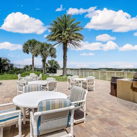 Oceanfront Top-Floor Corner Unit, Fishing Pier & Pool at Amelia by the Sea