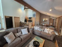 Lake-Golf-Ski Condo  w/ Great Views & Boat Parking - 4-Star