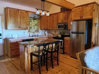 Beautiful Secluded Cabin on the White River - Family