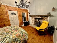 Historic home nestled in the heart of horse and wine country. Kids/pet friendly! - WiFi