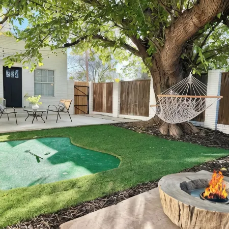 The Backyard Luxe 1 bed / 1 bath - Near TTU