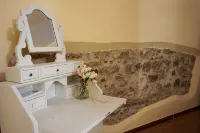 Romantic apartment in the Vicolo dei Baci located in the historic center