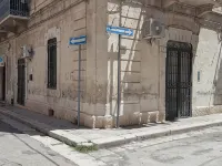 Casa Manzoni, renovated apartment within walking distance of the sea in Bisceglie. Hotels in Bisceglie
