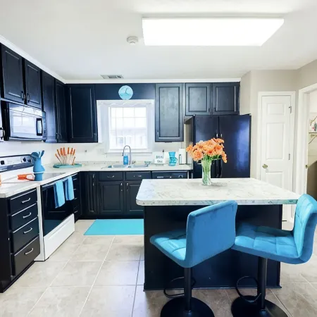 Cozy 3 bedroom, Centrally Located, Perfect for a family