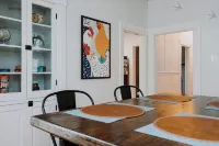 Happy Hen House 2-Bedroom House w/ Amazing Front Porch and Backyard Chickens - Wifi