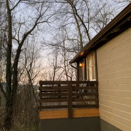 Overlook Cabin. Pet Friendly. Near Casino, DT