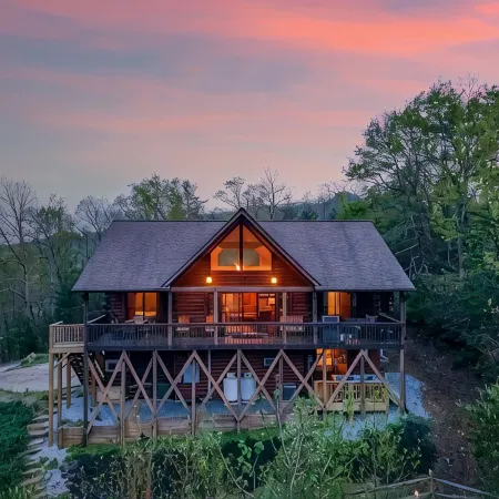 Lake Lure Large Cabin - Sleeps 10 Mountain View’s &  Hot Tub Near Chimney Rock
