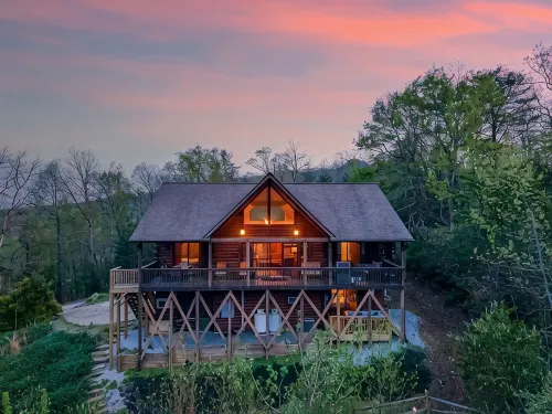 Lake Lure Large Cabin - Sleeps 10 Mountain View’s &  Hot Tub Near Chimney Rock