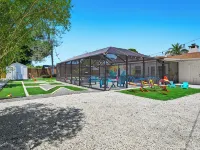 Pool Home - MiniGolf -Arcade- Near Beaches - Pet Friendly Ξενοδοχεία στην πόλη Whitfield