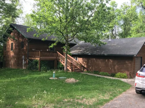 Cabin Rental on Ojibway Lake near Park Rapids - accommodates 7 - Hytter