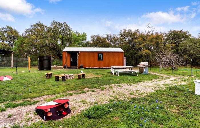 Tiny Cottage - Hill Country