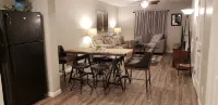 3 bd/1.5 bth townhome Mins from Dwntwn & Fairgrounds. Private Fenced Back Patio - Homestays