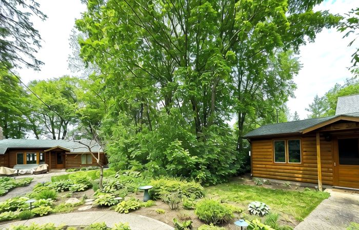 Detroit Lake South Shore - Sandy Beach, 2 Cabins, Slide & Fire Pit