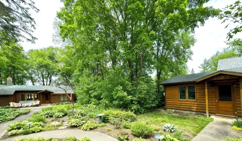 Detroit Lake South Shore - Sandy Beach, 2 Cabins, Slide & Fire Pit - Boutique