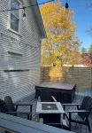 Stay with US, Brand New, 8 Br, 4 BTH, 1/2 mi to Okemo, Hot Tub, on Shuttle, King - 4-Star