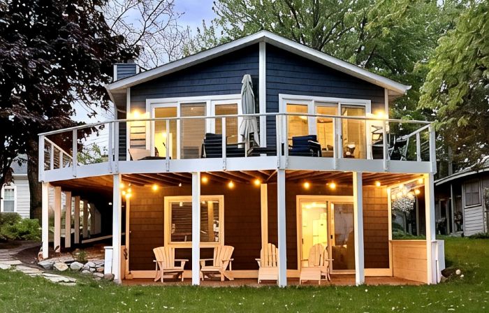 Modern Cottage on Green Lake -- four seasons of fun!