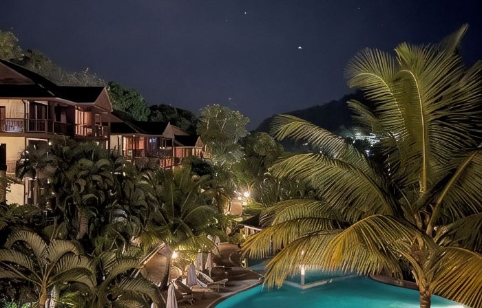 2 bedroom luxury apartment in the Zoetry Marigot Bay Resort with amazing views