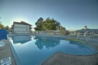 Family-Friendly Branson Condo w/ Outdoor Pool! - Wi-Fi