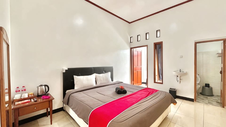 Artica Hotel & Homestay