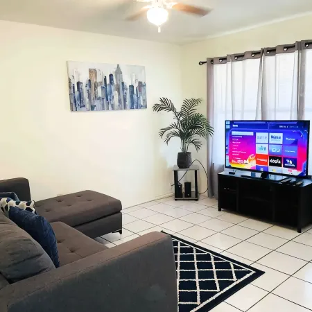 3-bedroom house in beautiful Eagle Pass with WiFi