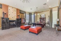Vacation worthy Gilbert resort setting - 4つ星