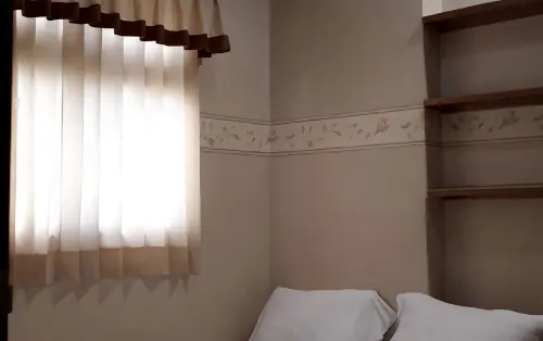 2 Bedroom at Apartemen The Suites Metro By Naufal - 2 stelle