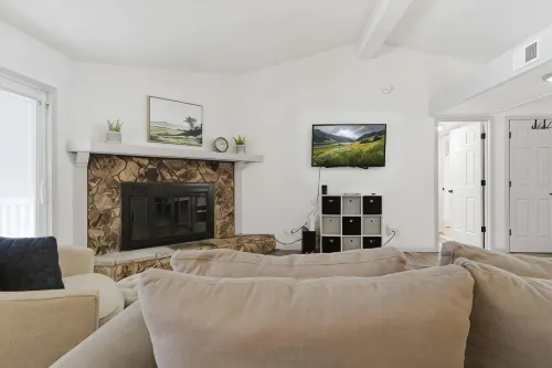 Prime Osage Beach Home, Pet-friendly w/ Garage Near Margaritaville, Dining & Golf - 3-Star