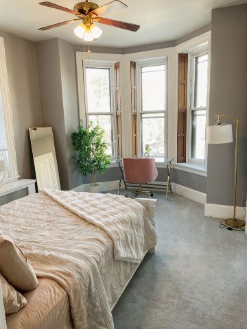 Cozy waterfront 2BR/3 Beds w./ Modern meets Historical Charm/Chic