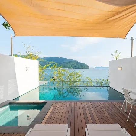 Geojedo Rieul Pool Villa