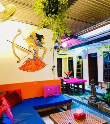 Hof Warna Guesthouse - Pensions